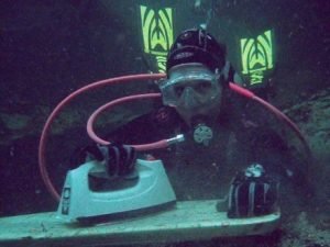 Extreme Ironing debaixo da água