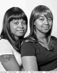 FOTÓGRAFO E O PROJETO DE ENCONTRAR PESSOAS PARECIDAS 6
