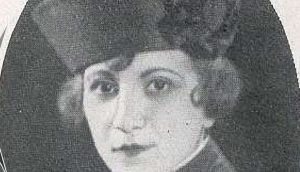 Adalzira Bittencourt com seu romance "Sua Excia. a Presidente da República no ano 2500